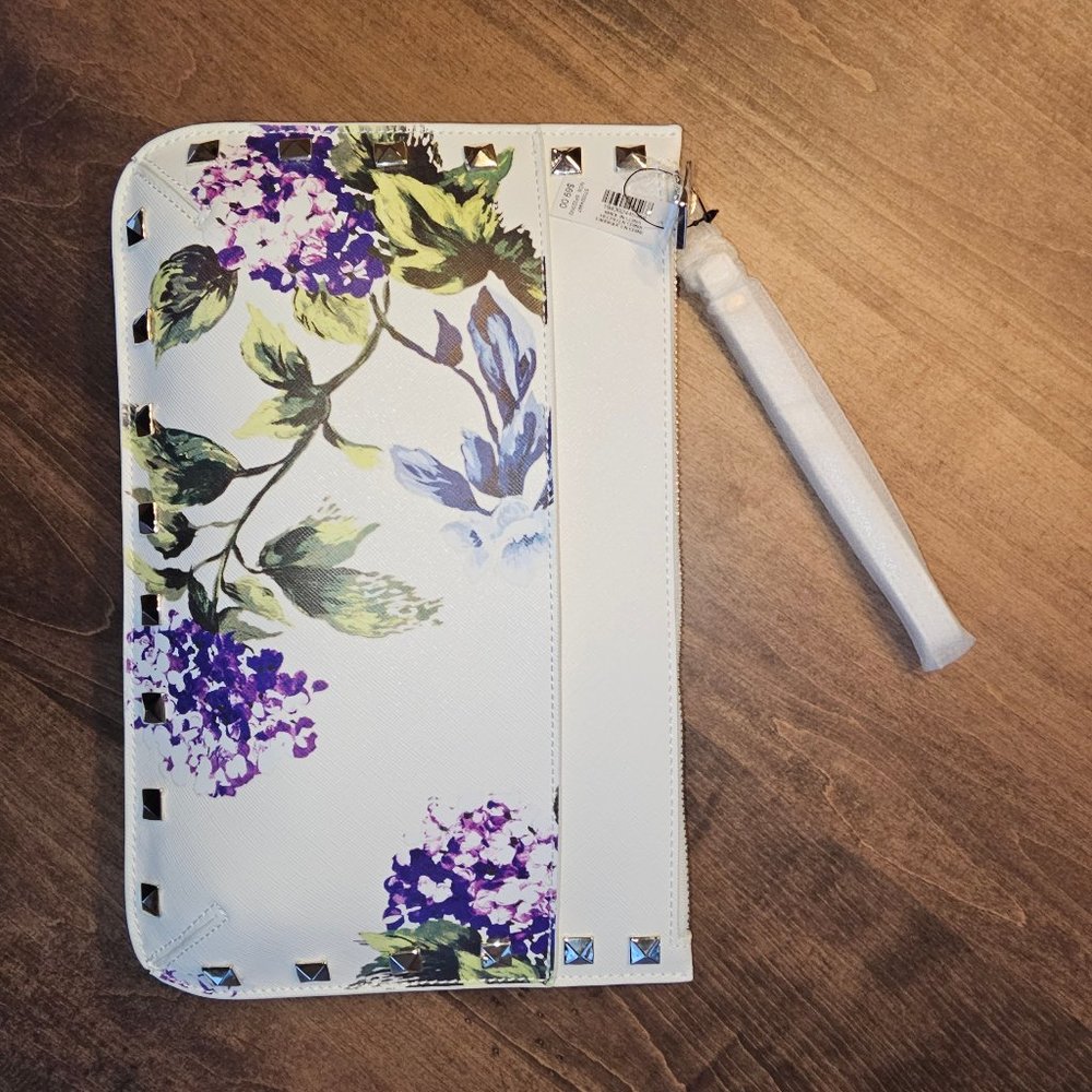 WHBM White Clutch